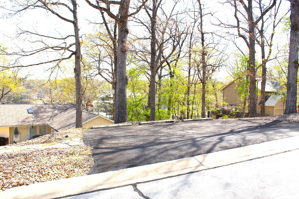 0a50e1b5-0077-4ffa-b9e6-57e3059c7111