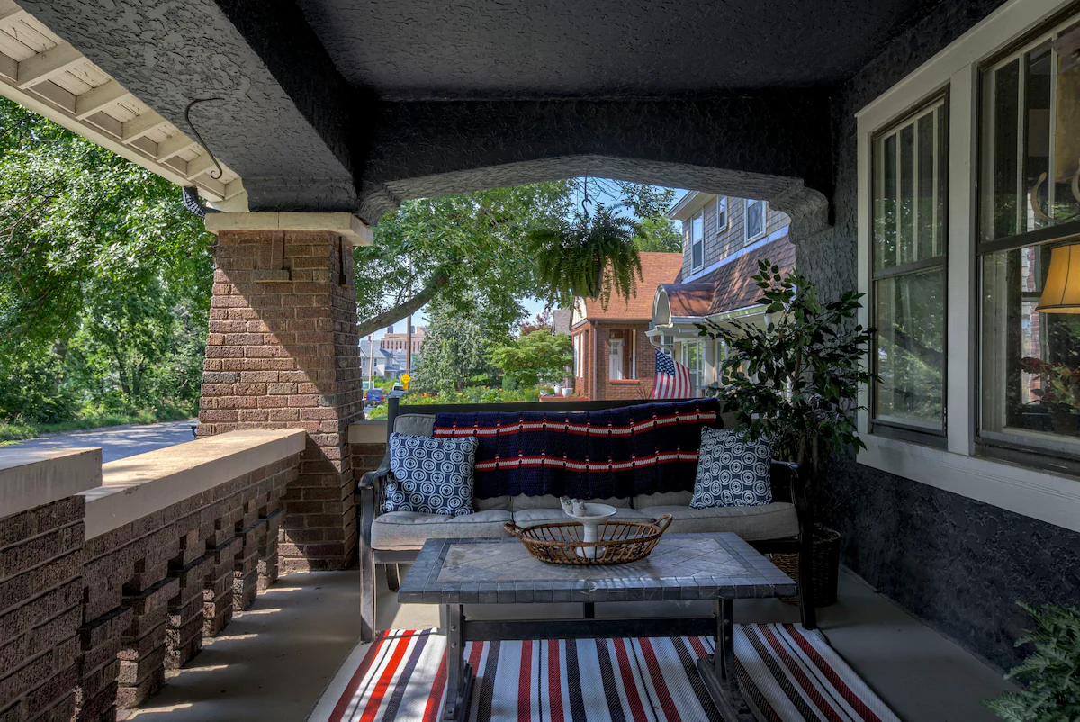 41d90181-b04e-47cd-9e08-ab573e3c94a0