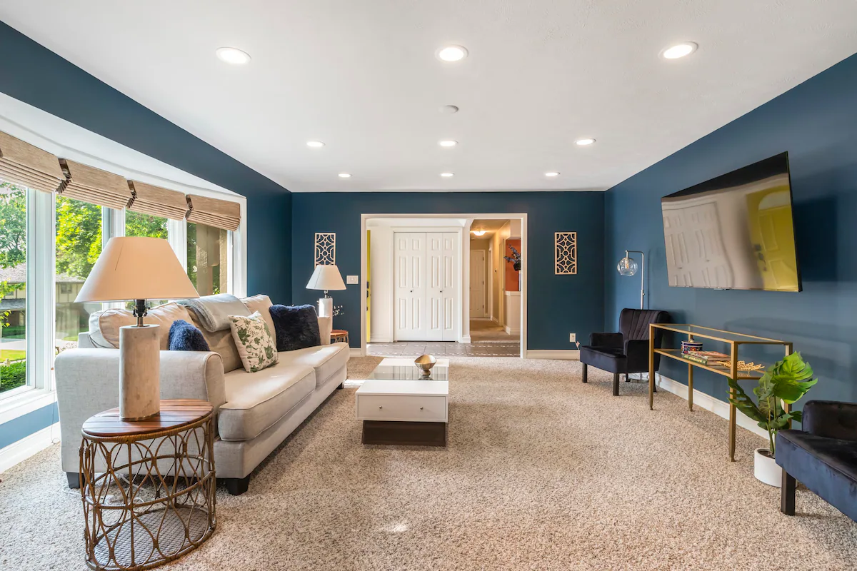 5e2379fa-8f28-480d-b7e2-78292830bfaf