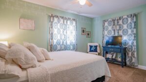 8e9ee2b3-9aeb-4a05-8f3a-08465a96b2e9