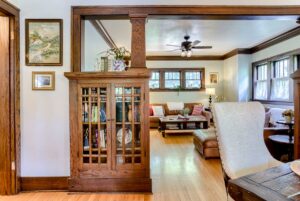 e587d4de-c608-49d8-a70b-d769dc4ecfbc