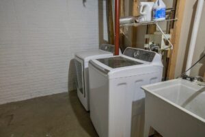 383b858e-cccd-45fe-8d03-ccbe6cc38b7a